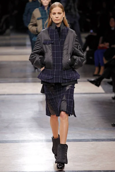 Look 9